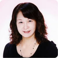 横田百合子